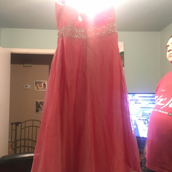 Size 2 Alyssa’s bridal prom dress - Picture 6 of 7